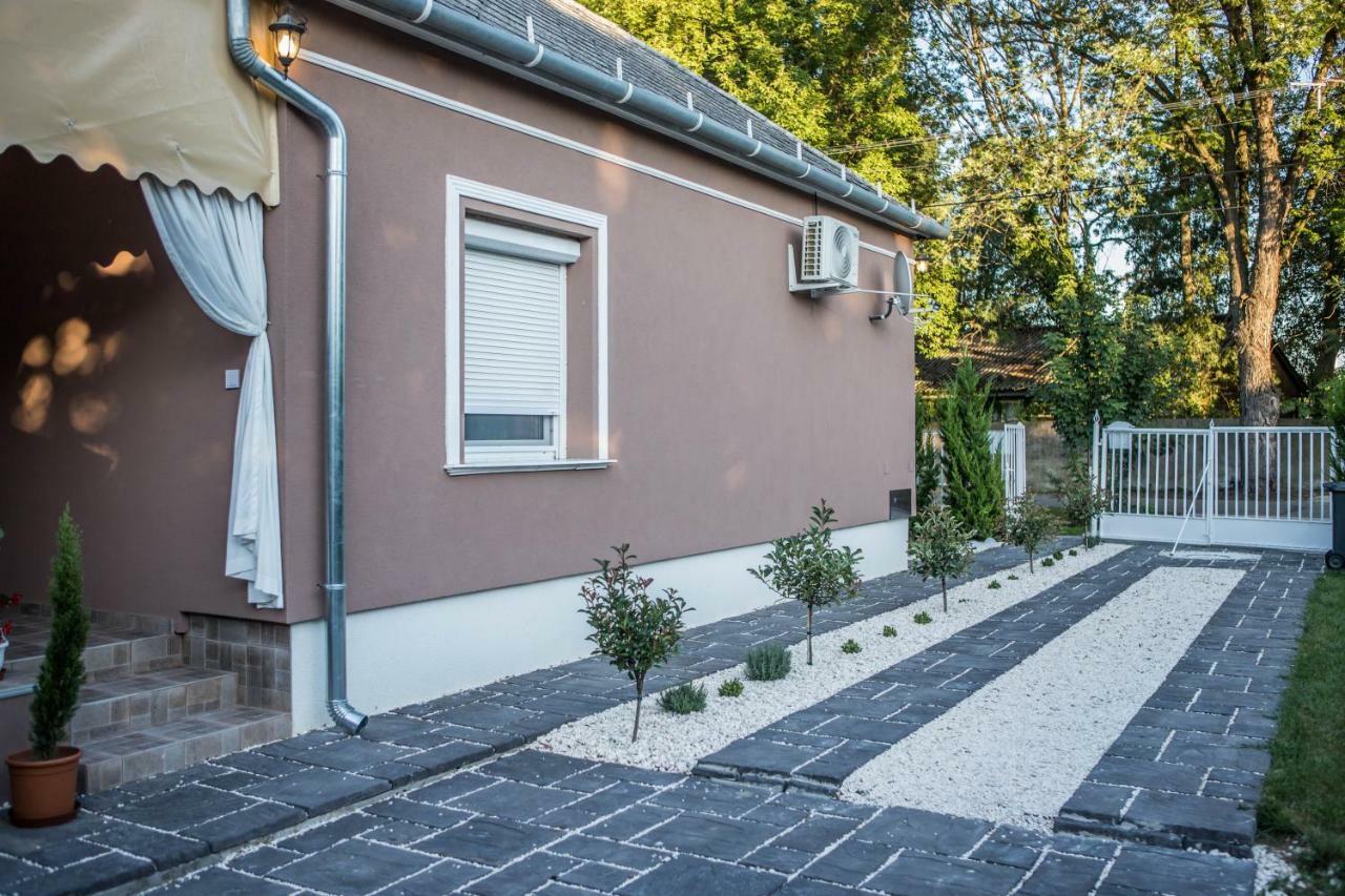 Virag Vendeghaz Villa Mako Luaran gambar